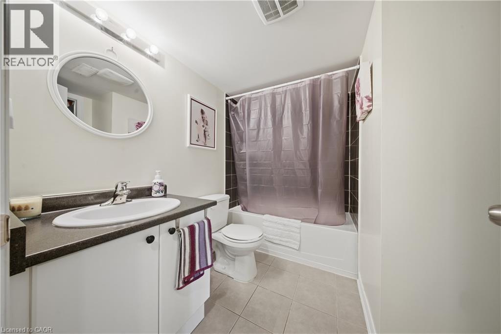 832 O'Reilly Crescent, Shelburne, ON - Indoor Photo Showing Bathroom