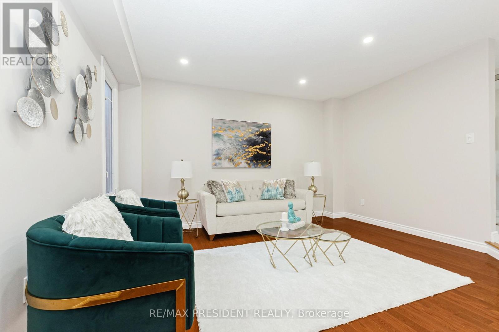 19 Copeland Road, Brampton, ON - Indoor Photo Showing Living Room
