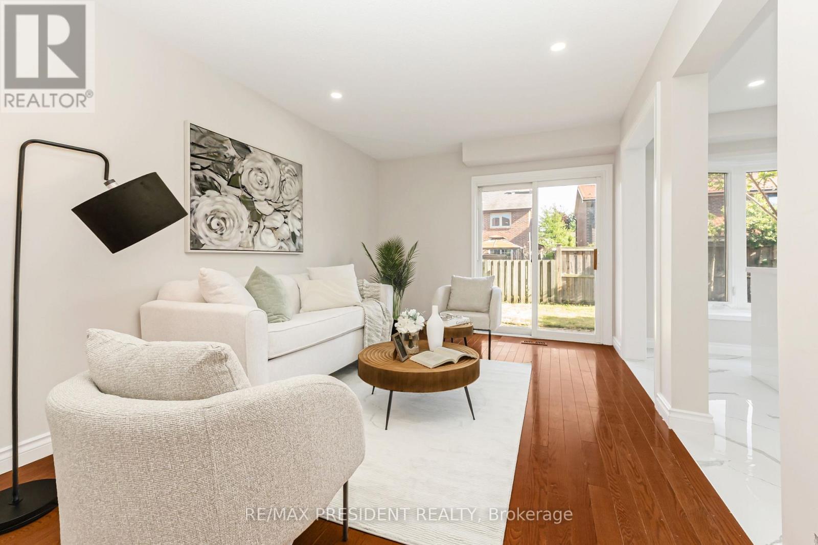 19 Copeland Road, Brampton, ON - Indoor Photo Showing Living Room