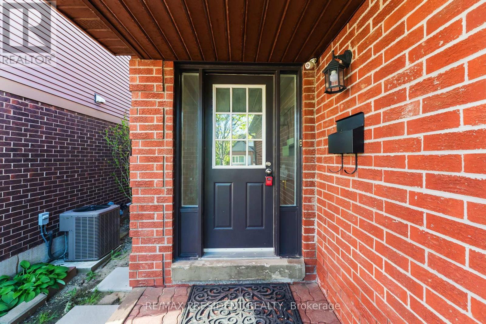 19 Copeland Road, Brampton, ON - Outdoor With Exterior