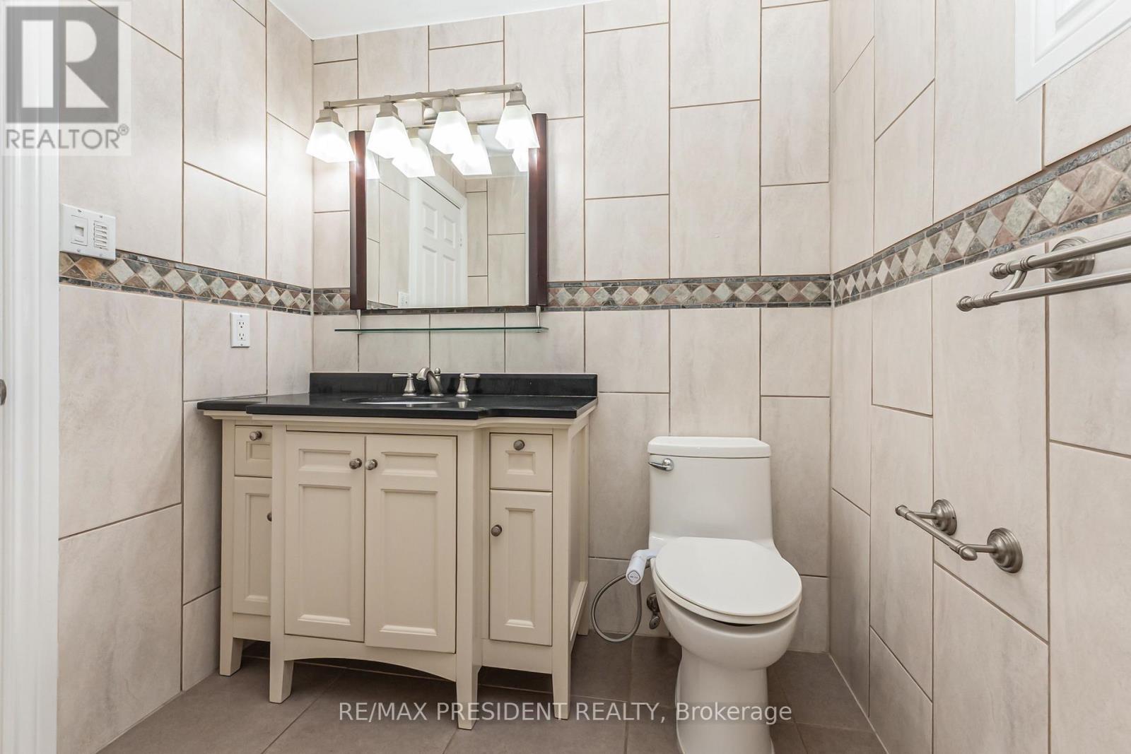 19 Copeland Road, Brampton, ON - Indoor Photo Showing Bathroom