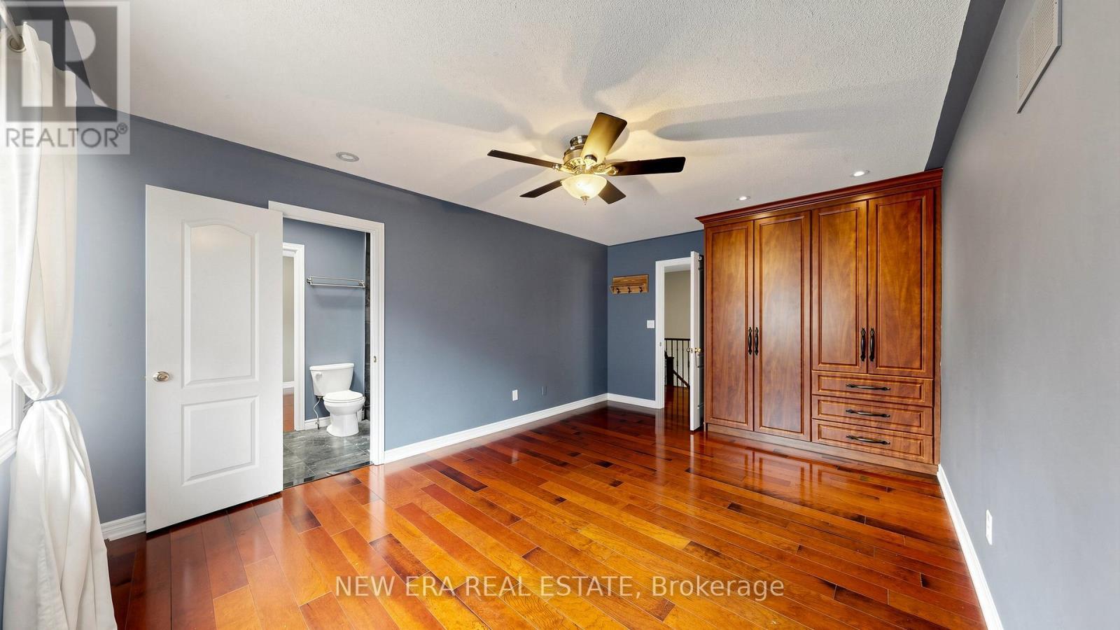 1206 Lindenrock Drive, Oakville, ON - Indoor Photo Showing Other Room