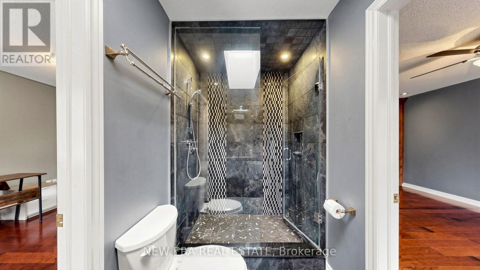 1206 Lindenrock Drive, Oakville, ON - Indoor
