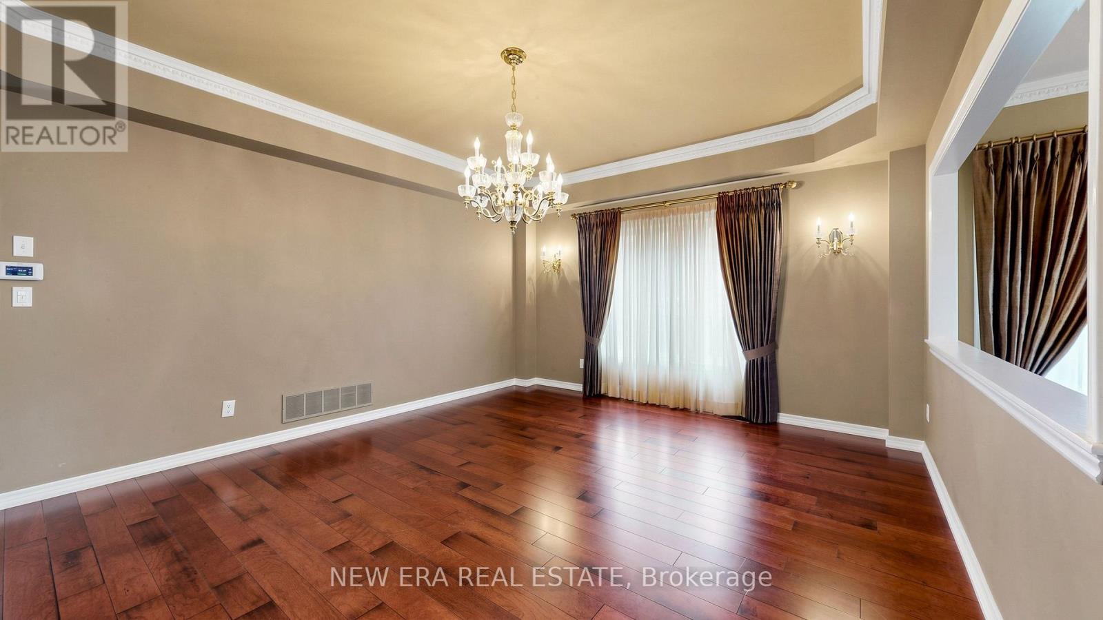 1206 Lindenrock Drive, Oakville, ON - Indoor Photo Showing Other Room