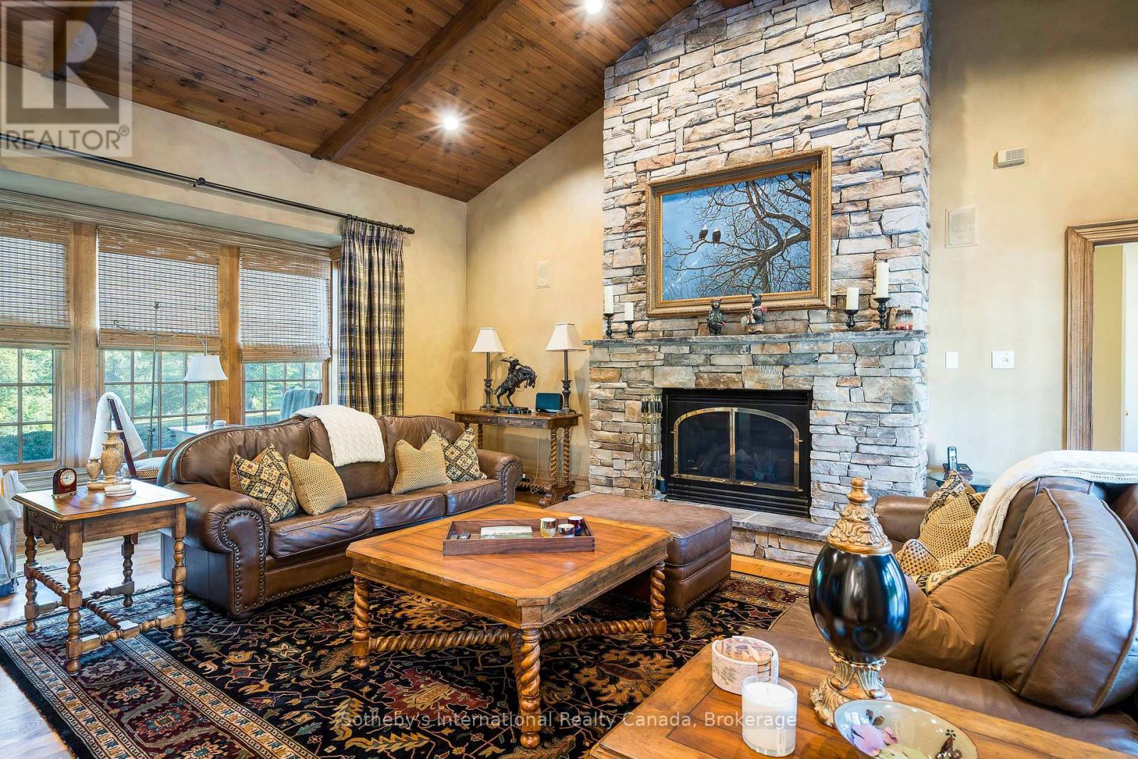 7781 Poplar Side Road, Clearview, ON - Indoor Photo Showing Living Room With Fireplace