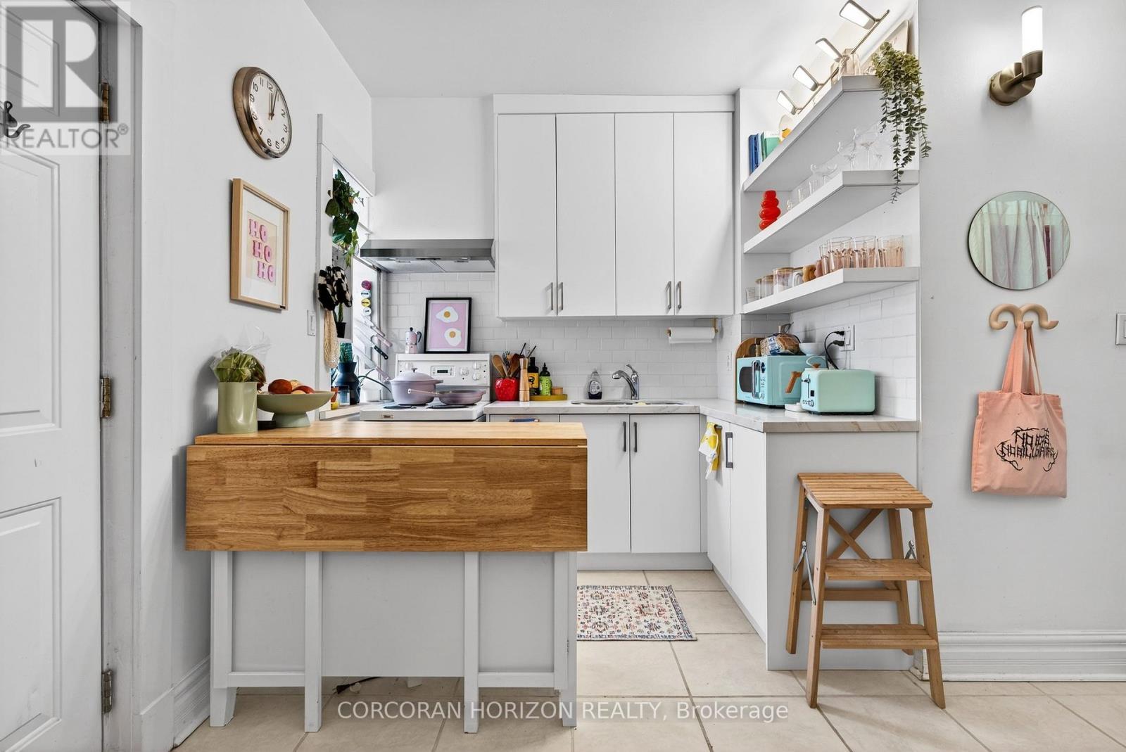 256 Keele Street, Toronto, ON - Indoor