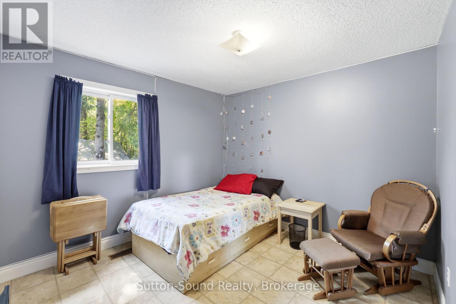 Additional Main Floor Bedroom - 1565 7Th Avenue E, Owen Sound, ON