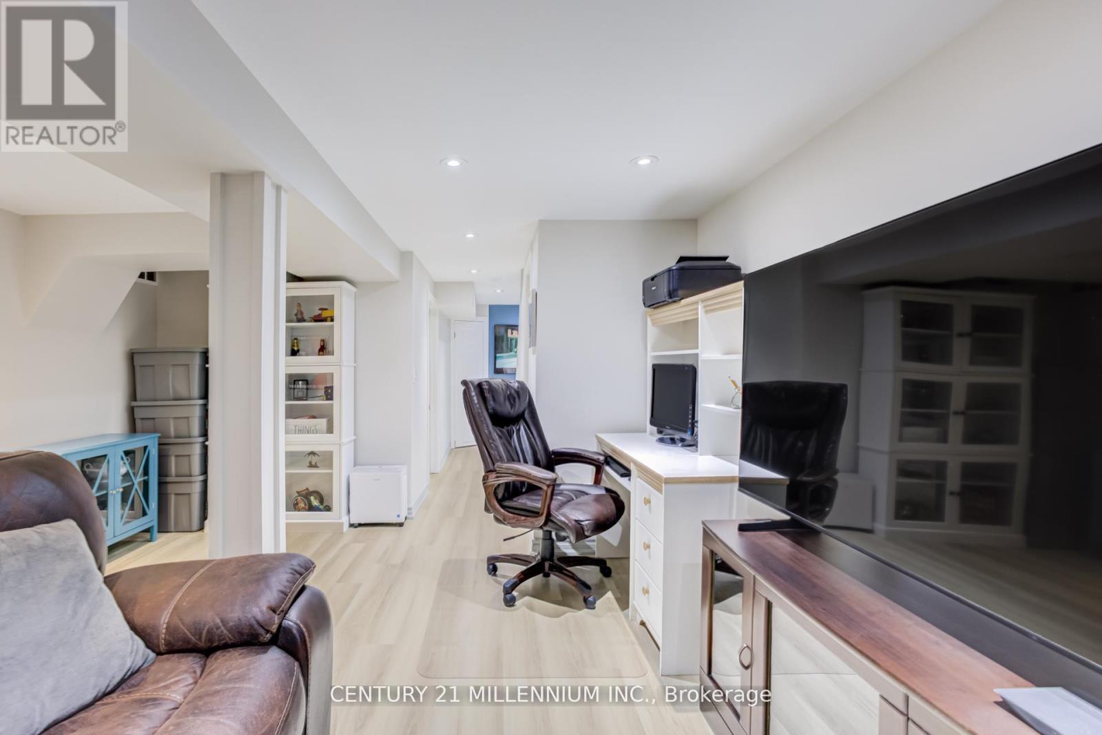 17 - 17 Craigleigh Crescent, Brampton, ON - Indoor Photo Showing Office
