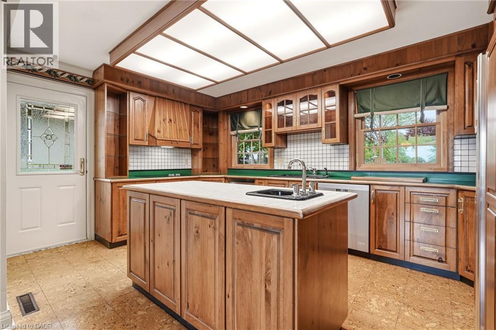 364 Shoreview Road, Burlington, ON - Indoor Photo Showing Kitchen