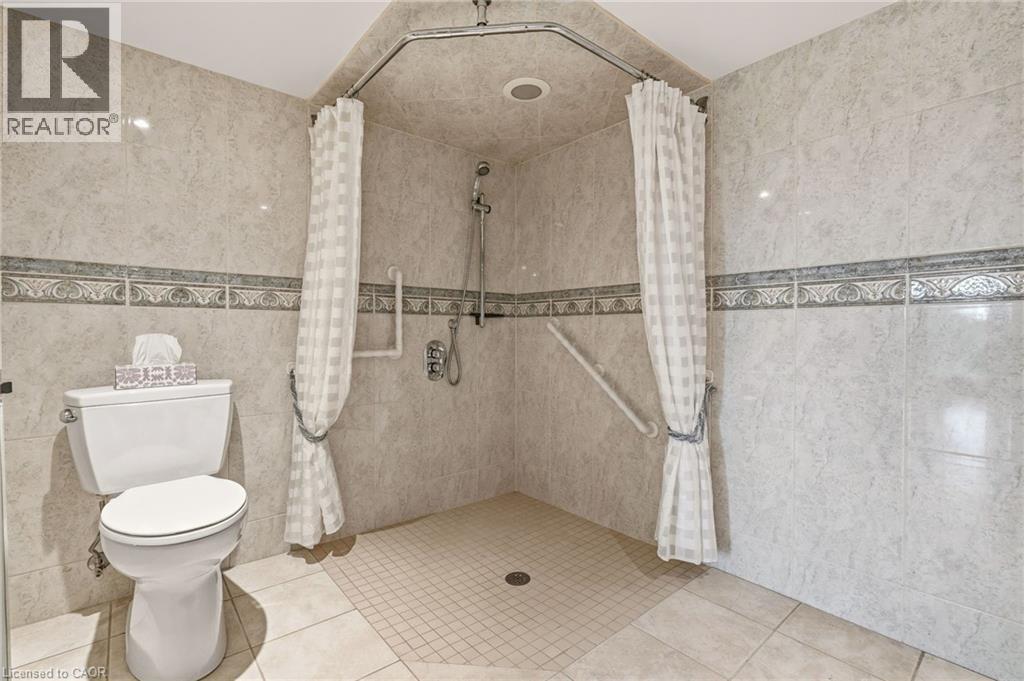 364 Shoreview Road, Burlington, ON - Indoor Photo Showing Bathroom