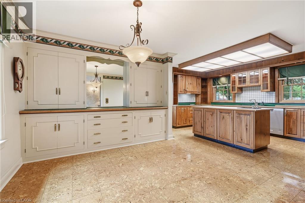 364 Shoreview Road, Burlington, ON - Indoor Photo Showing Kitchen