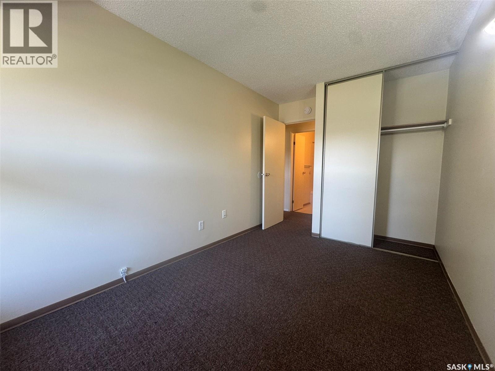 230 Gore Place, Regina, SK - Indoor Photo Showing Other Room