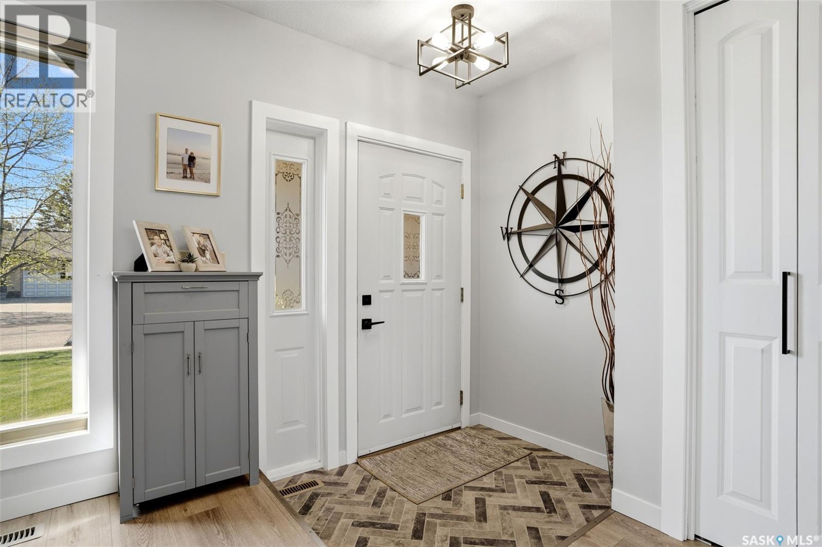 10 Louise Crescent, Regina, SK - Indoor Photo Showing Other Room