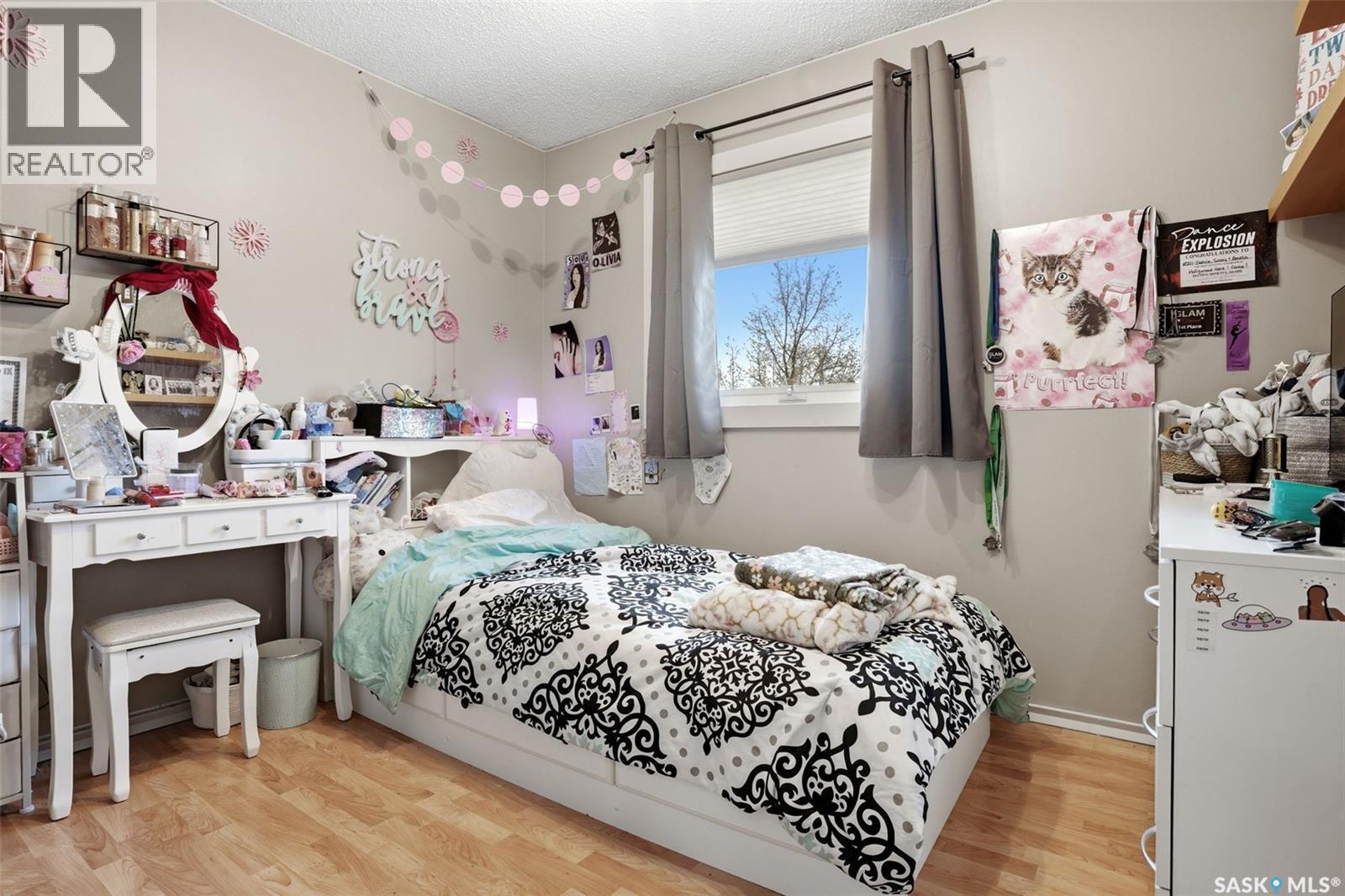 10 Louise Crescent, Regina, SK - Indoor Photo Showing Bedroom