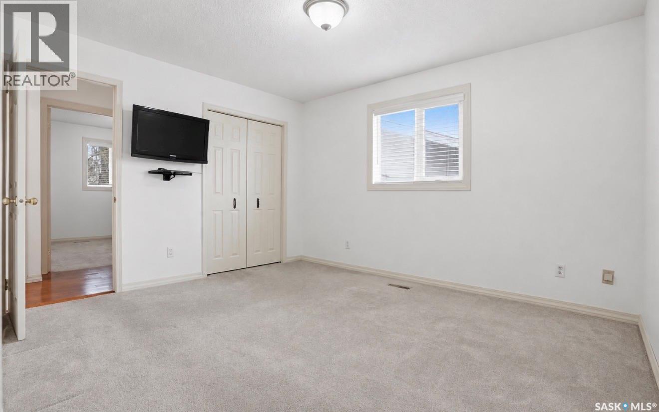 314 Waterbury Road, Saskatoon, SK - Indoor Photo Showing Other Room