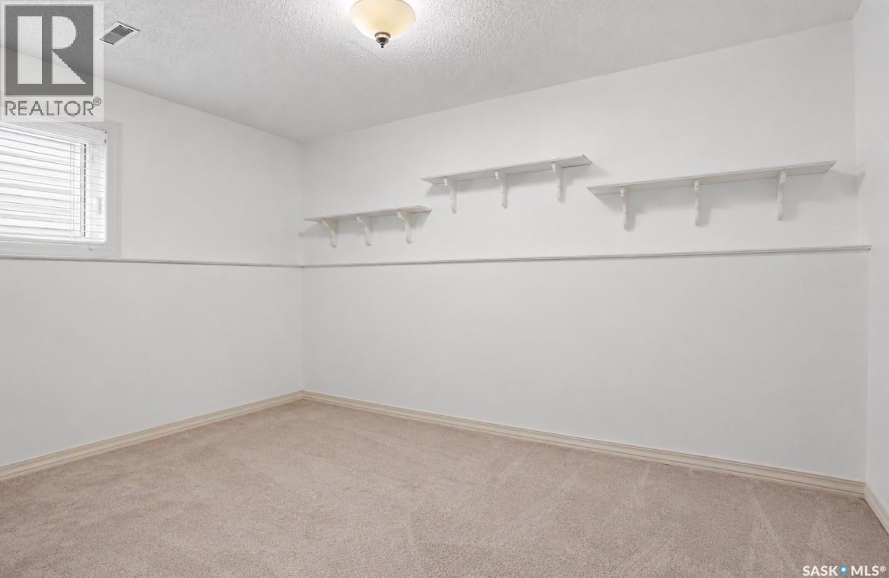314 Waterbury Road, Saskatoon, SK - Indoor Photo Showing Other Room