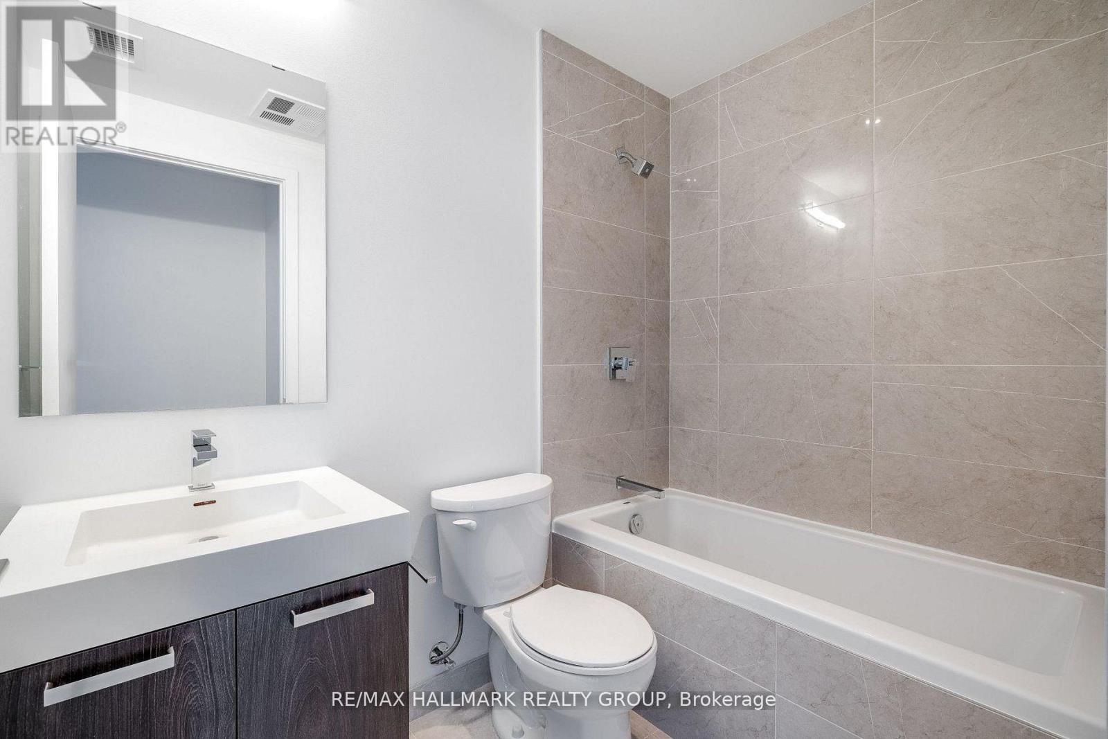 710 - 203 Catherine Street W, Ottawa, ON - Indoor Photo Showing Bathroom