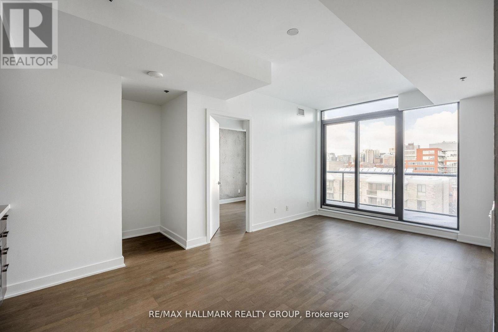 710 - 203 Catherine Street W, Ottawa, ON - Indoor Photo Showing Other Room