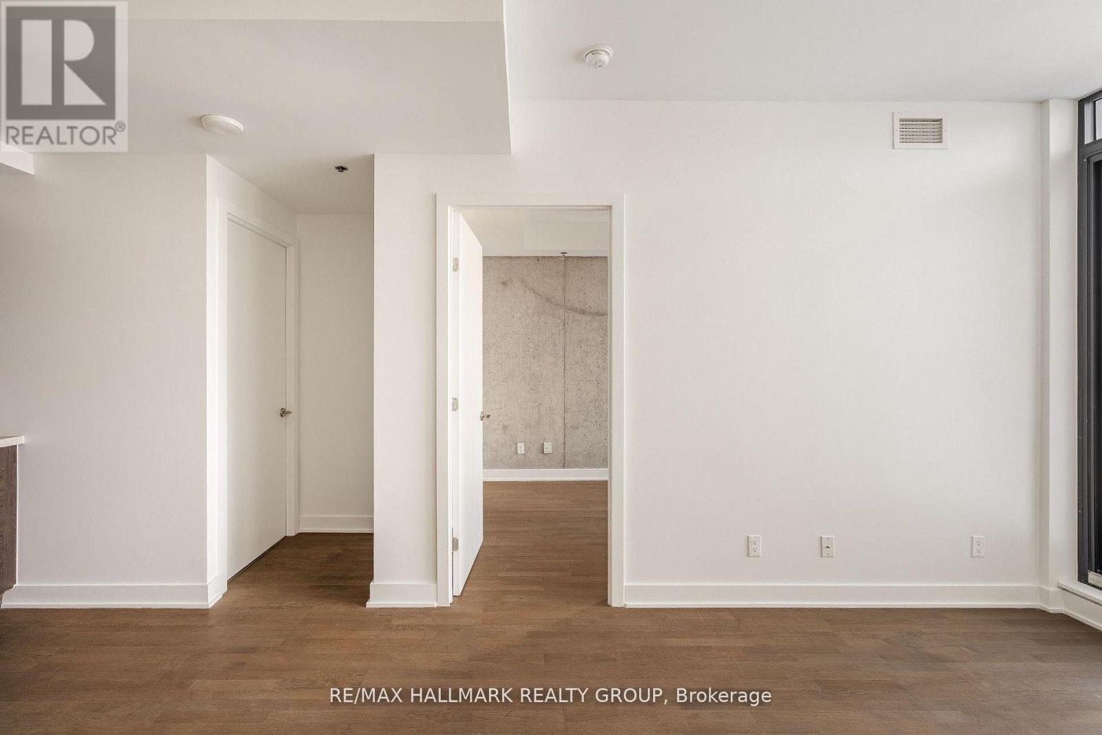 710 - 203 Catherine Street W, Ottawa, ON - Indoor Photo Showing Other Room
