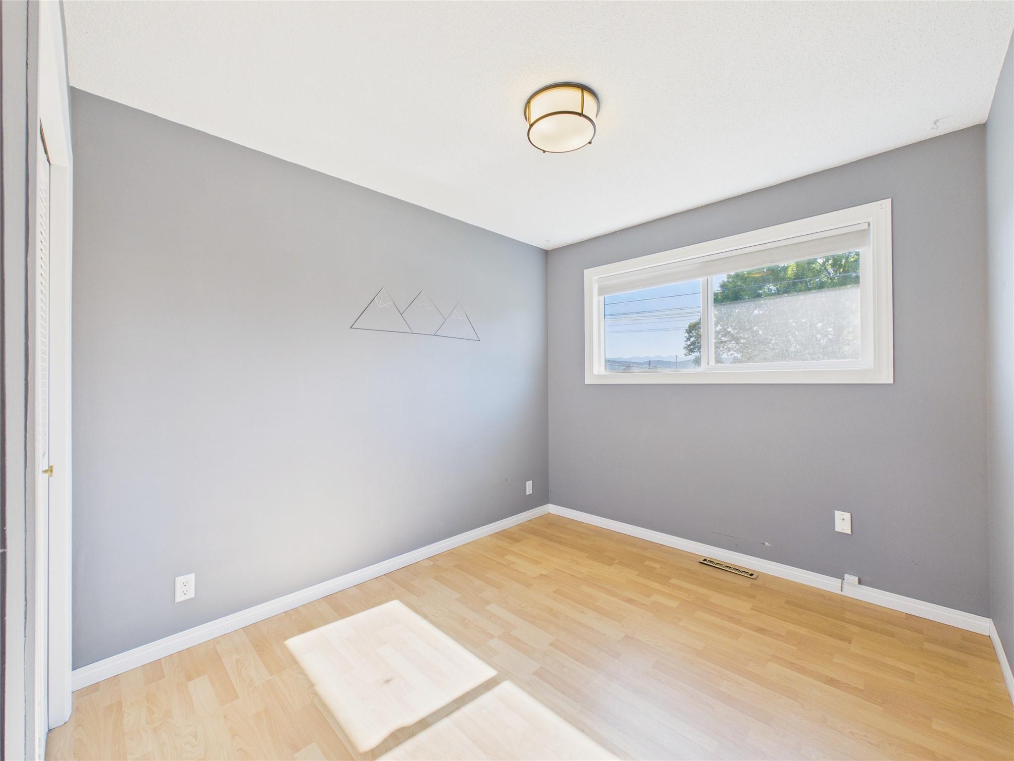 301 4Th Avenue, Cranbrook, BC - Indoor Photo Showing Other Room