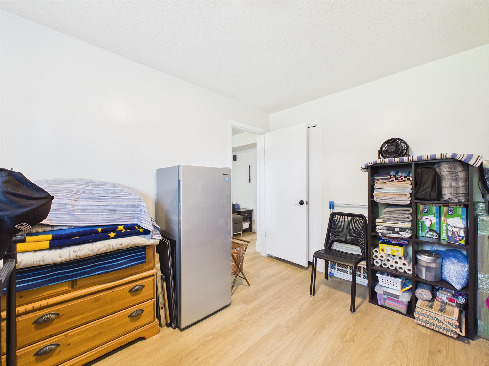 301 4Th Avenue, Cranbrook, BC - Indoor