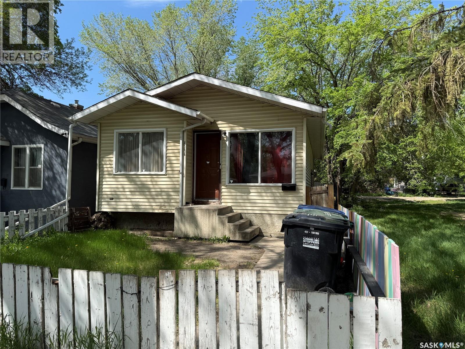 111 M Avenue S, Saskatoon, SK - Outdoor