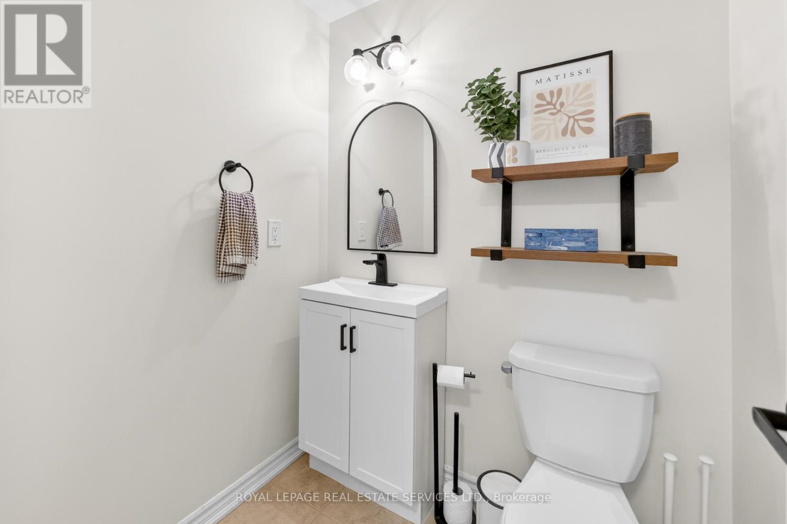 61 Pidgeon Street, Toronto, ON - Indoor Photo Showing Bathroom