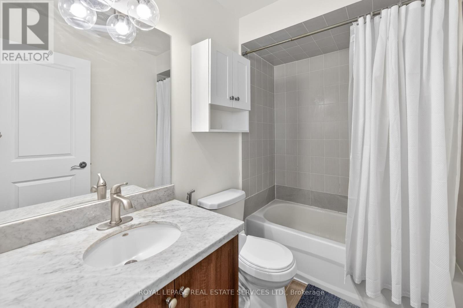 61 Pidgeon Street, Toronto, ON - Indoor Photo Showing Bathroom