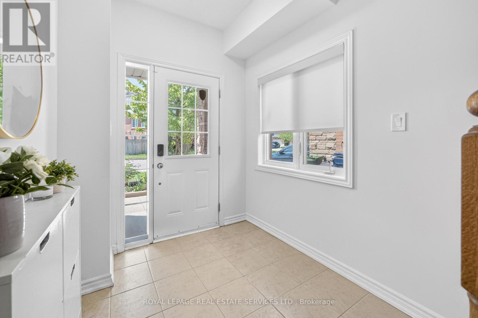 61 Pidgeon Street, Toronto, ON - Indoor Photo Showing Other Room