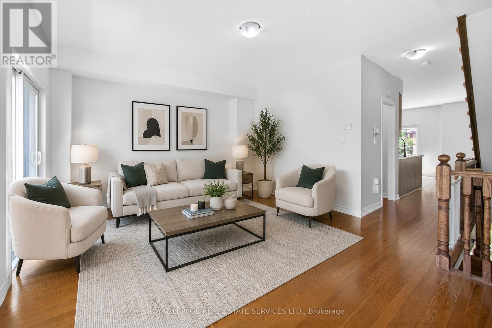 61 Pidgeon Street, Toronto, ON - Indoor Photo Showing Living Room