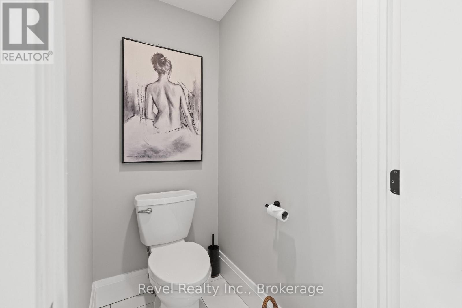 454 Colborne Street W, Kawartha Lakes (Lindsay), ON - Indoor Photo Showing Bathroom