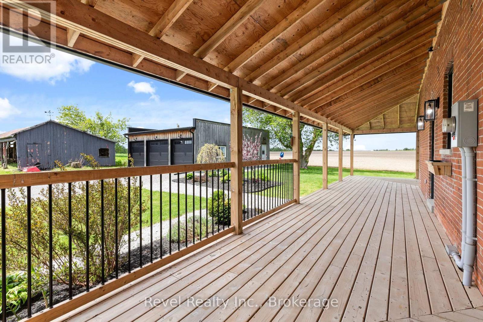 454 Colborne Street W, Kawartha Lakes (Lindsay), ON - Outdoor With Deck Patio Veranda With Exterior