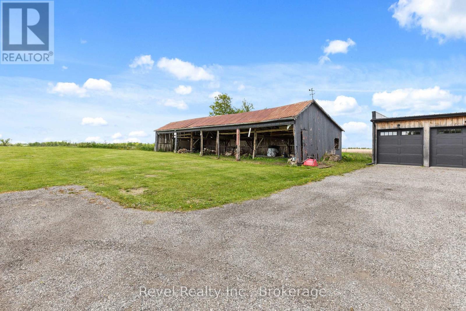 454 Colborne Street W, Kawartha Lakes (Lindsay), ON - Outdoor