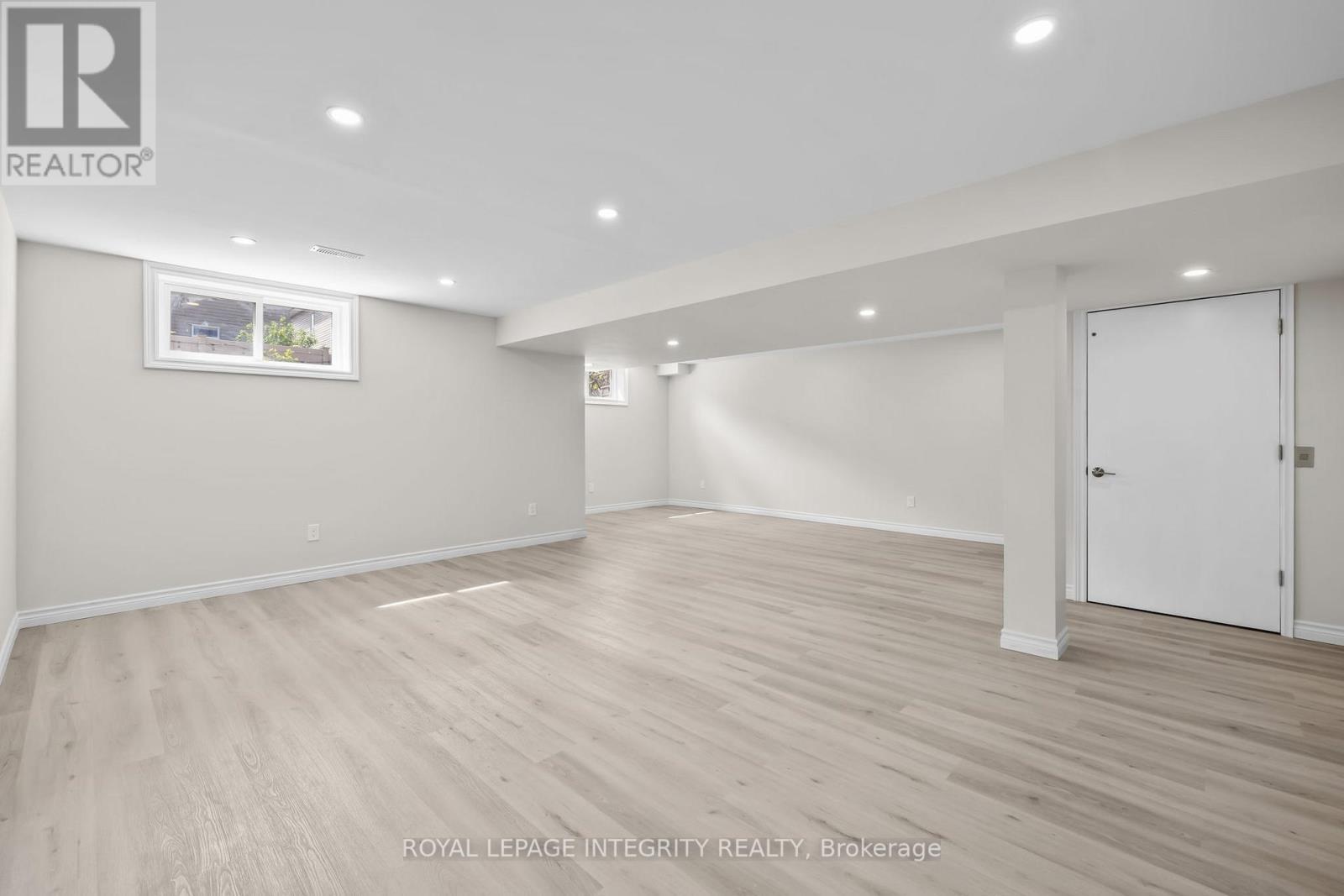 Finished basement with pot lights - 143 Stonemeadow Drive, Ottawa, ON - Indoor