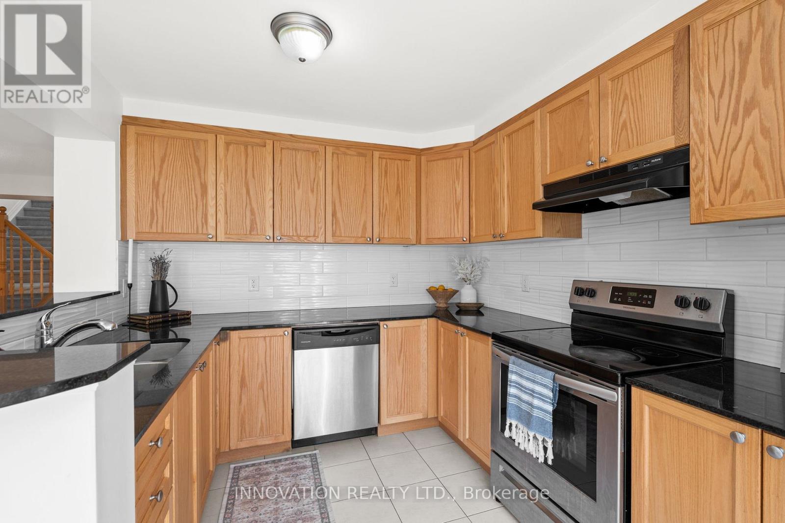389 Rouncey Road, Ottawa, ON - Indoor Photo Showing Kitchen