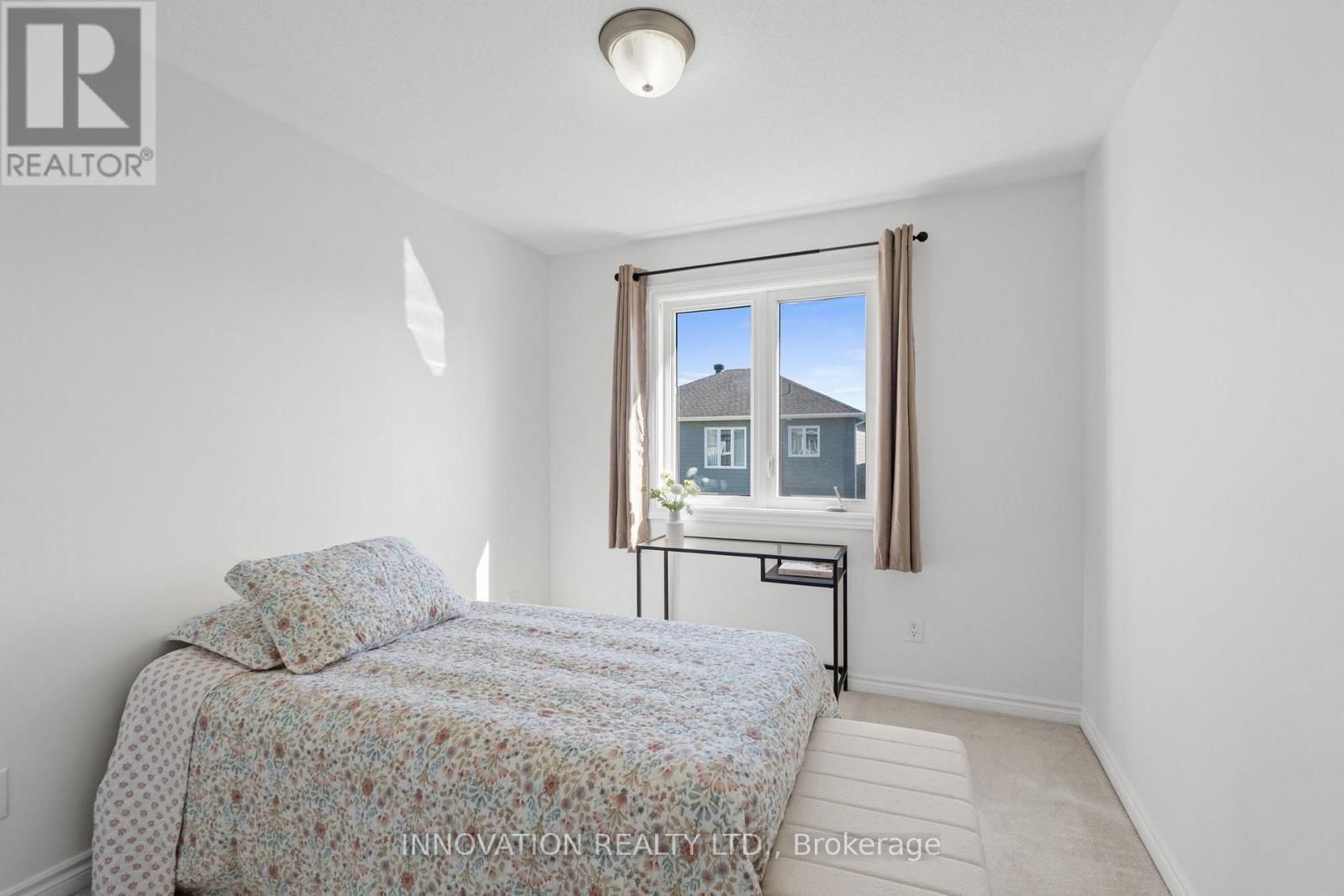 389 Rouncey Road, Ottawa, ON - Indoor Photo Showing Bedroom