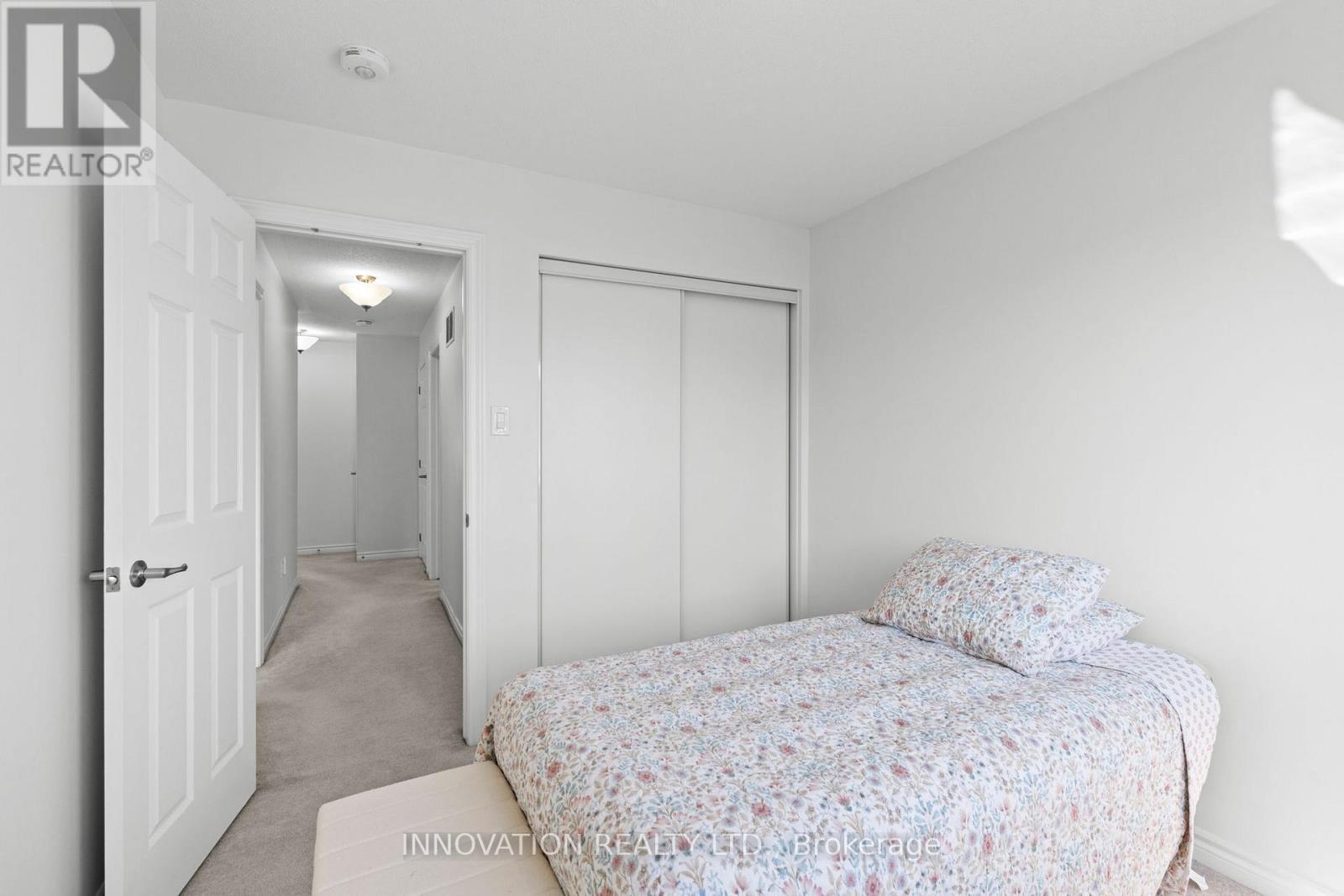 389 Rouncey Road, Ottawa, ON - Indoor Photo Showing Bedroom