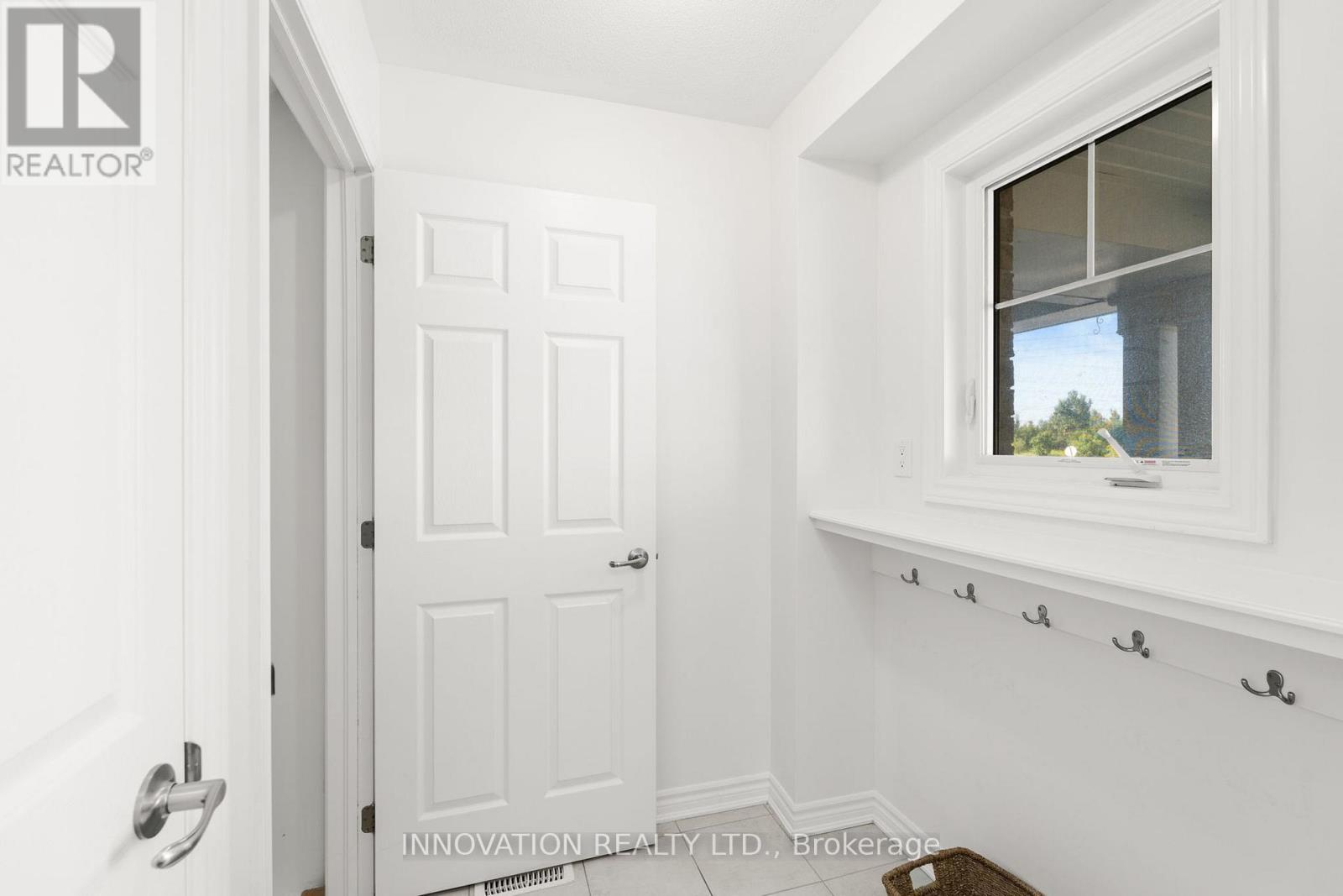 389 Rouncey Road, Ottawa, ON - Indoor Photo Showing Other Room