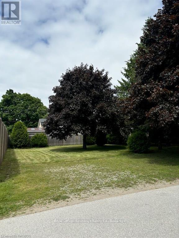 Welcome to 409 Wall St. - 409 Wall Street, Kincardine, ON