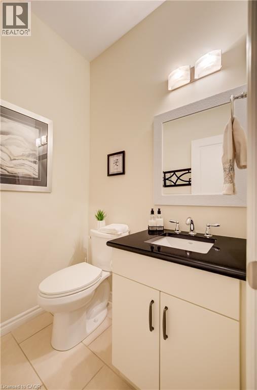 435 Winchester Drive Unit# 10, Waterloo, ON - Indoor Photo Showing Bathroom