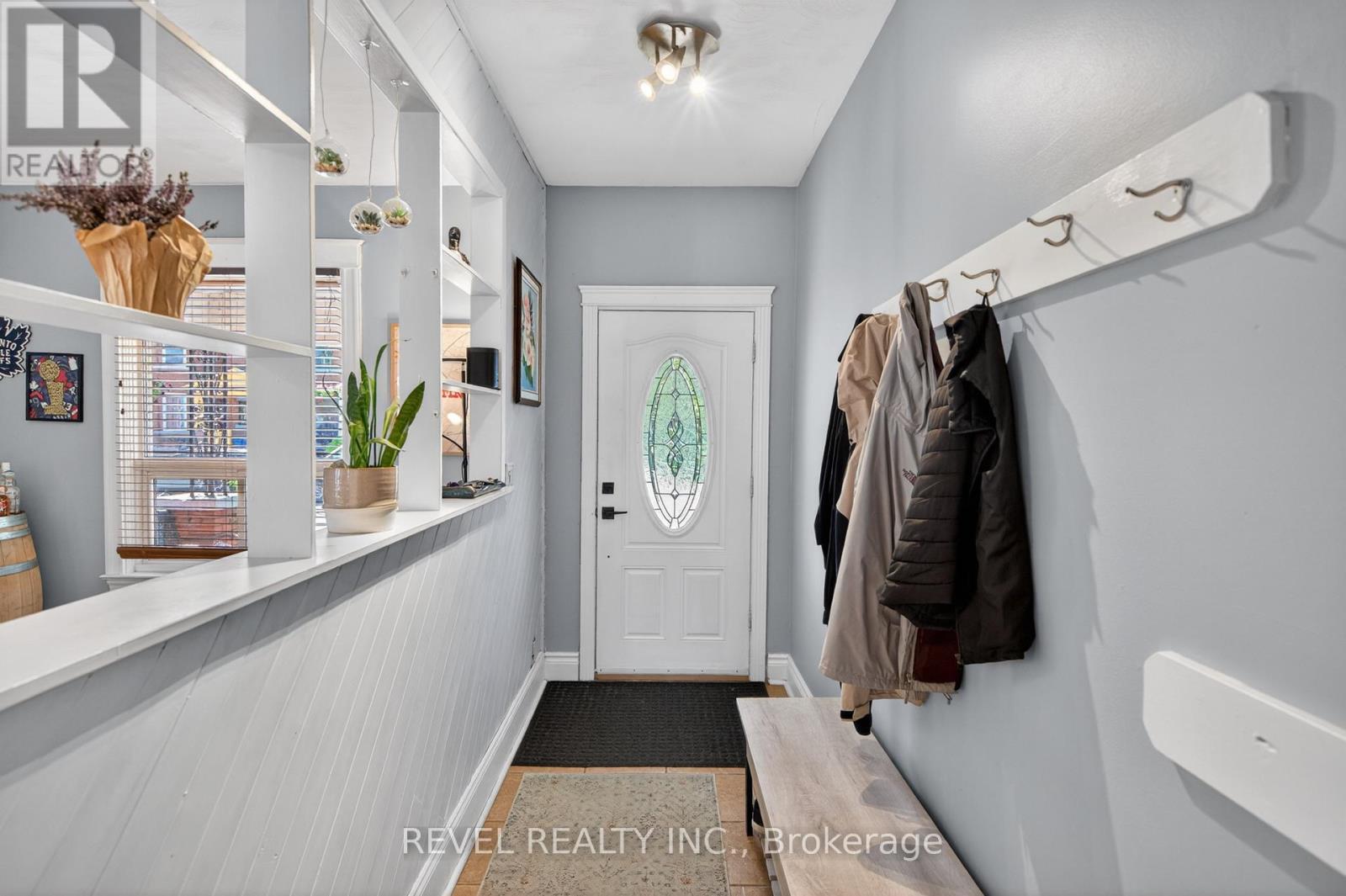 125 Balsam Avenue S, Hamilton, ON - Indoor Photo Showing Other Room