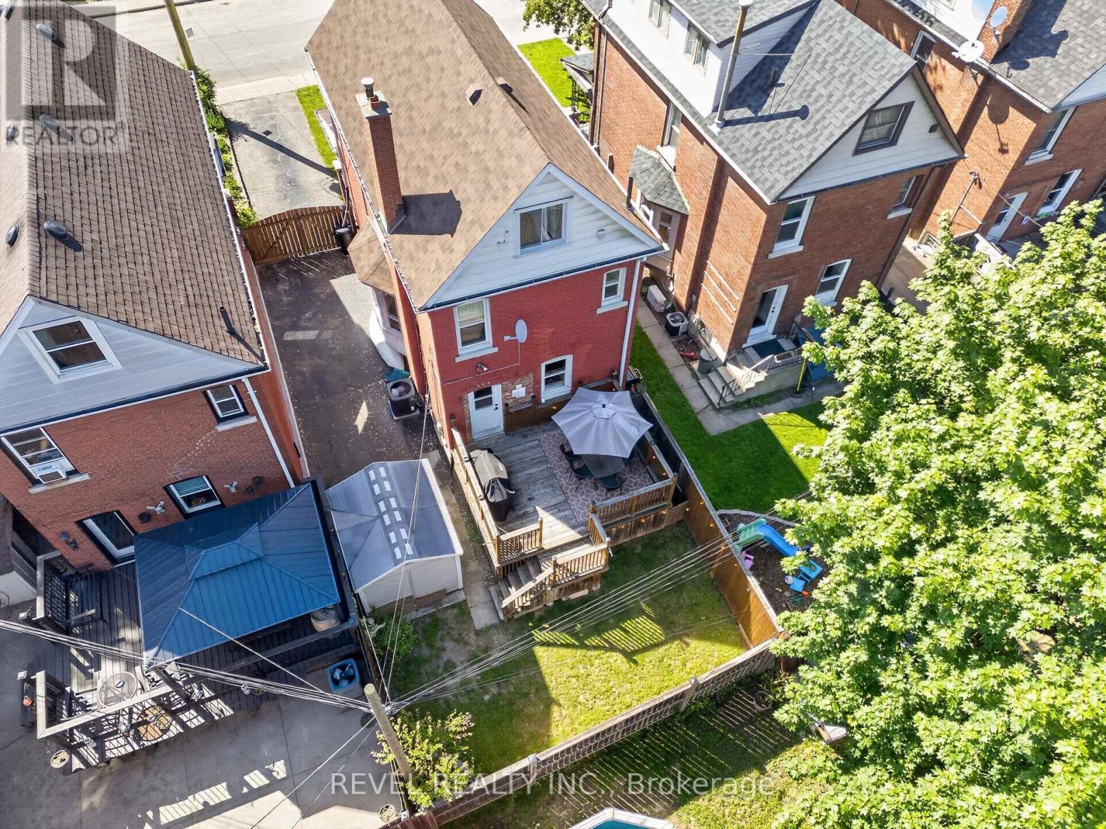 125 Balsam Avenue S, Hamilton, ON - Outdoor