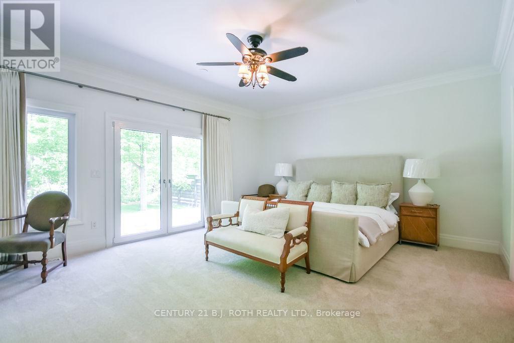 33 Reilly'S Run, Springwater, ON - Indoor Photo Showing Bedroom