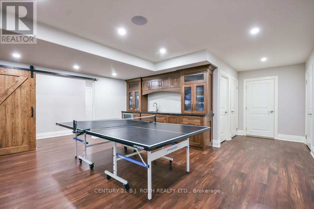 33 Reilly'S Run, Springwater, ON - Indoor Photo Showing Other Room