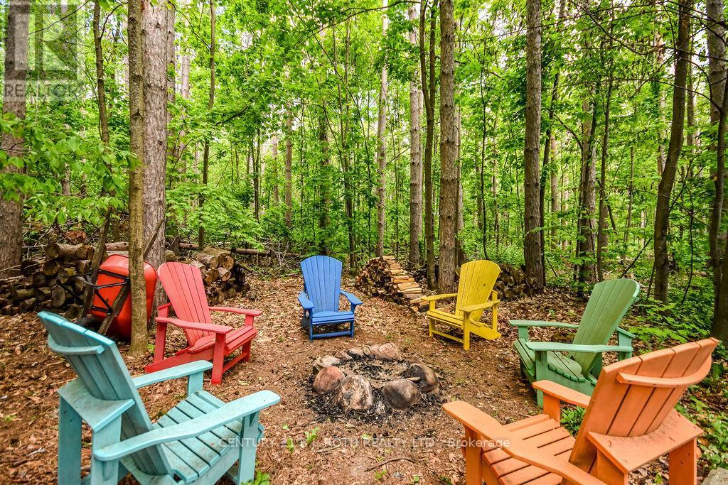 33 Reilly'S Run, Springwater, ON - Outdoor With Deck Patio Veranda