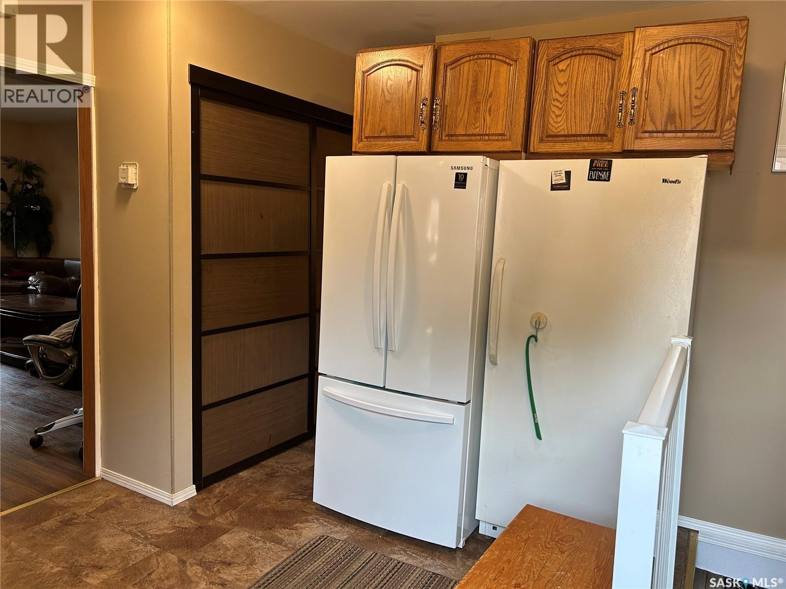 301 Tavistock Avenue, Torquay, SK - Indoor