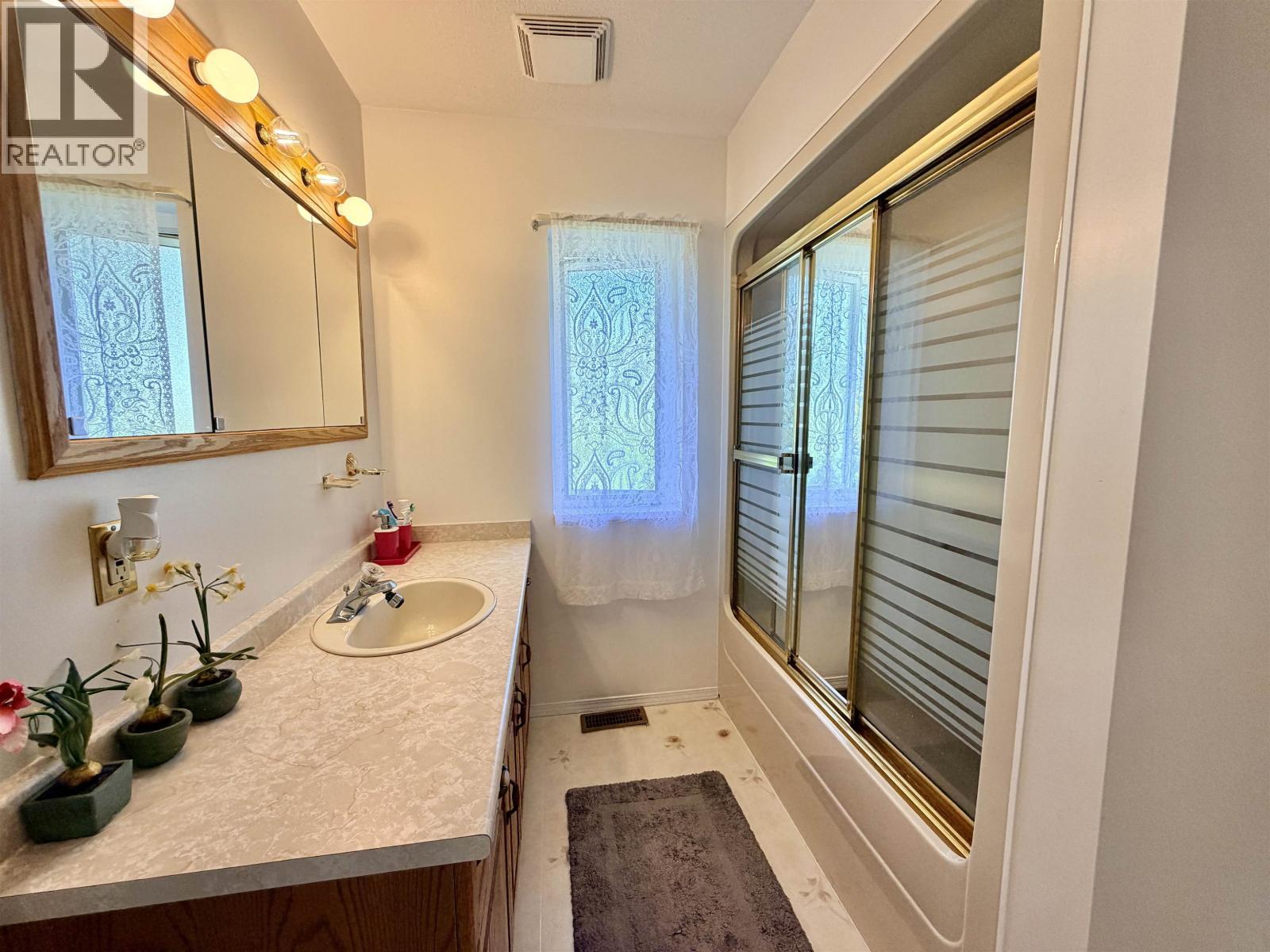 44 Stickney Street, Kitimat, BC - Indoor Photo Showing Bathroom