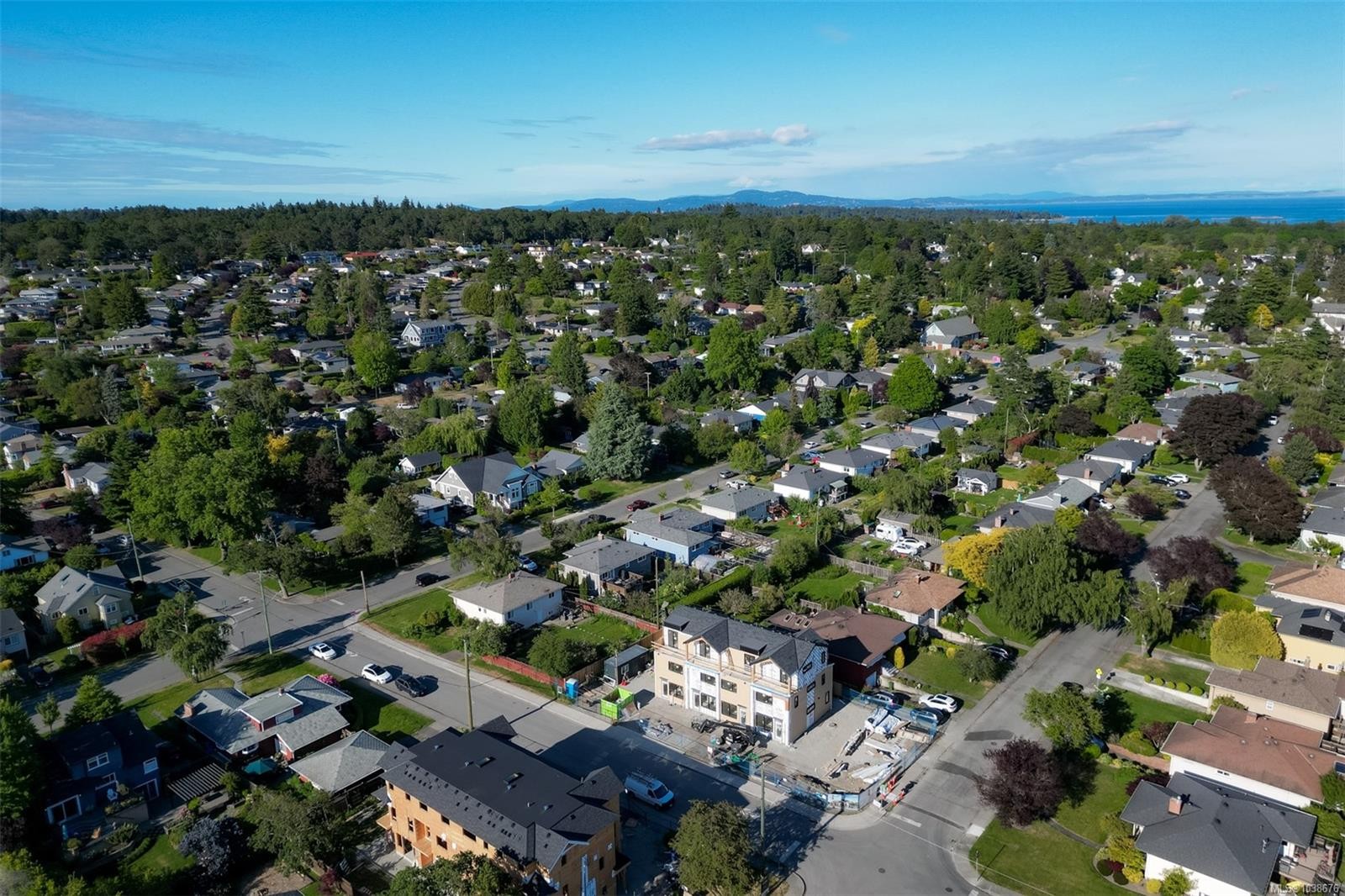 #4-2100 Allenby St, Oak Bay, BC