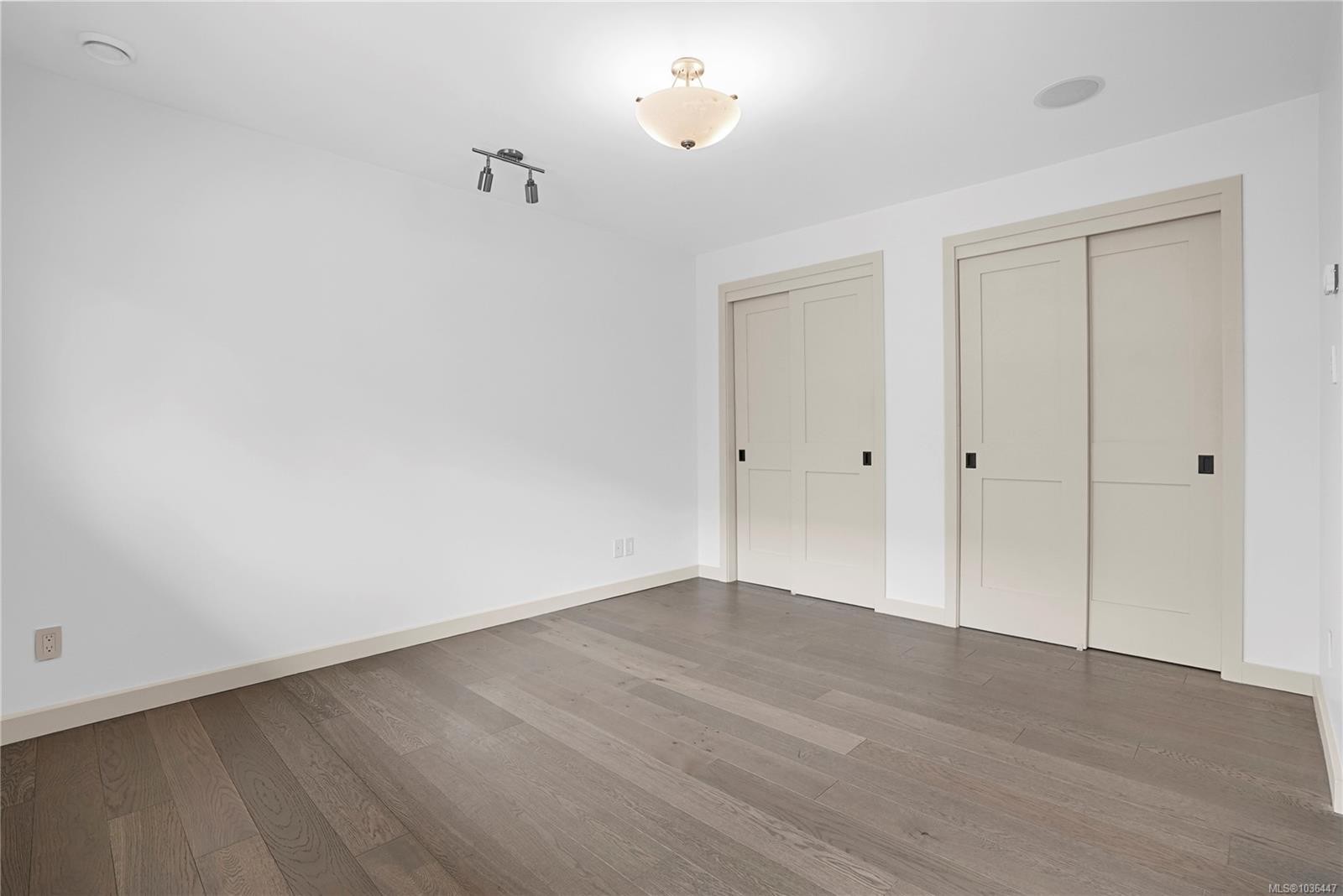 2112 Pentland Rd, Oak Bay, BC