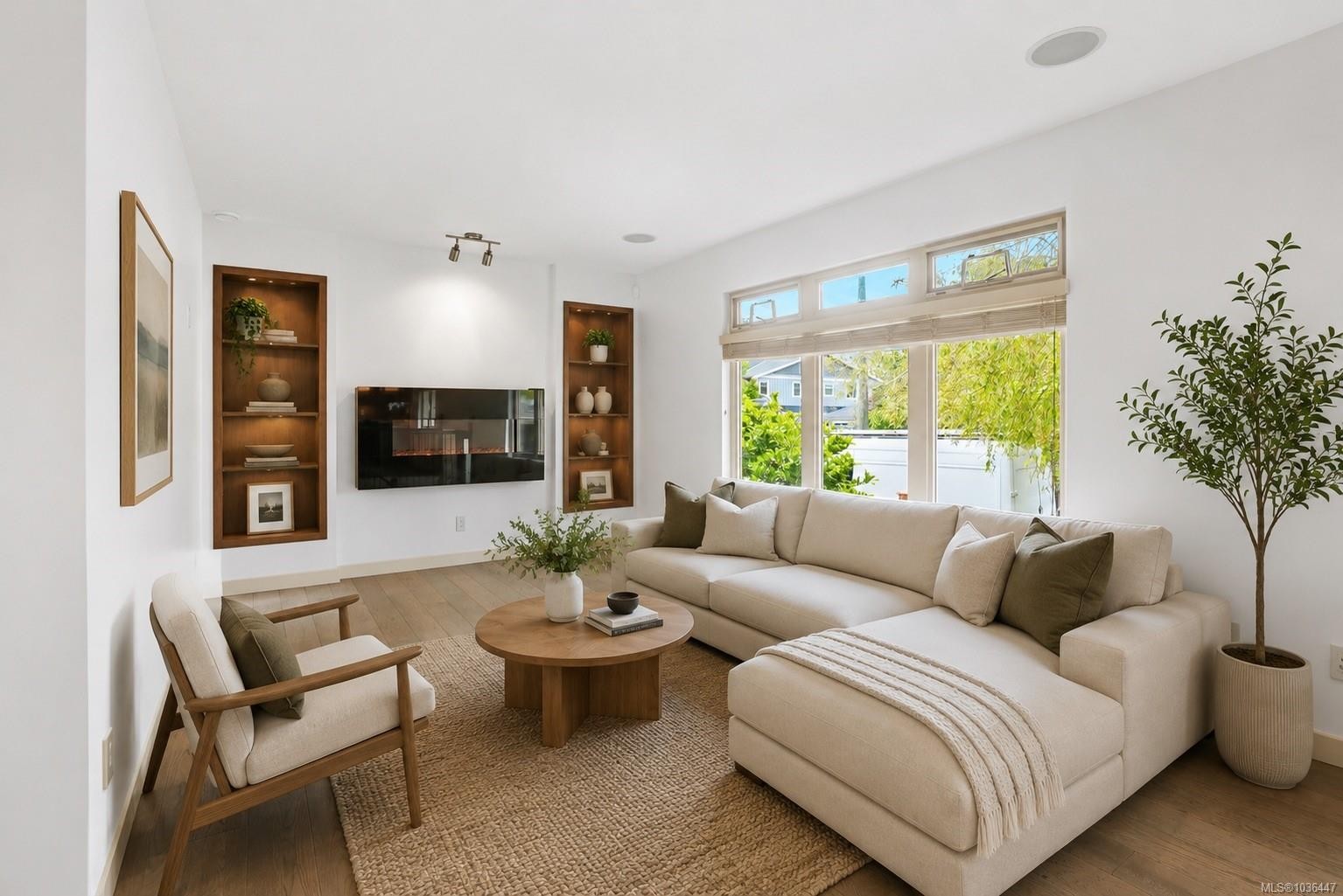 2112 Pentland Rd, Oak Bay, BC